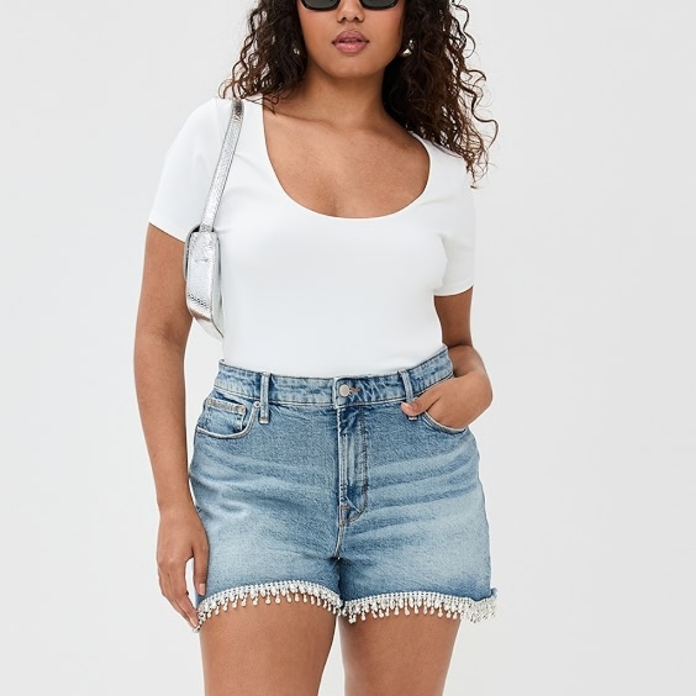 Good American | Bombshell Crystal Fringe Denim Shorts NEW Size 4
